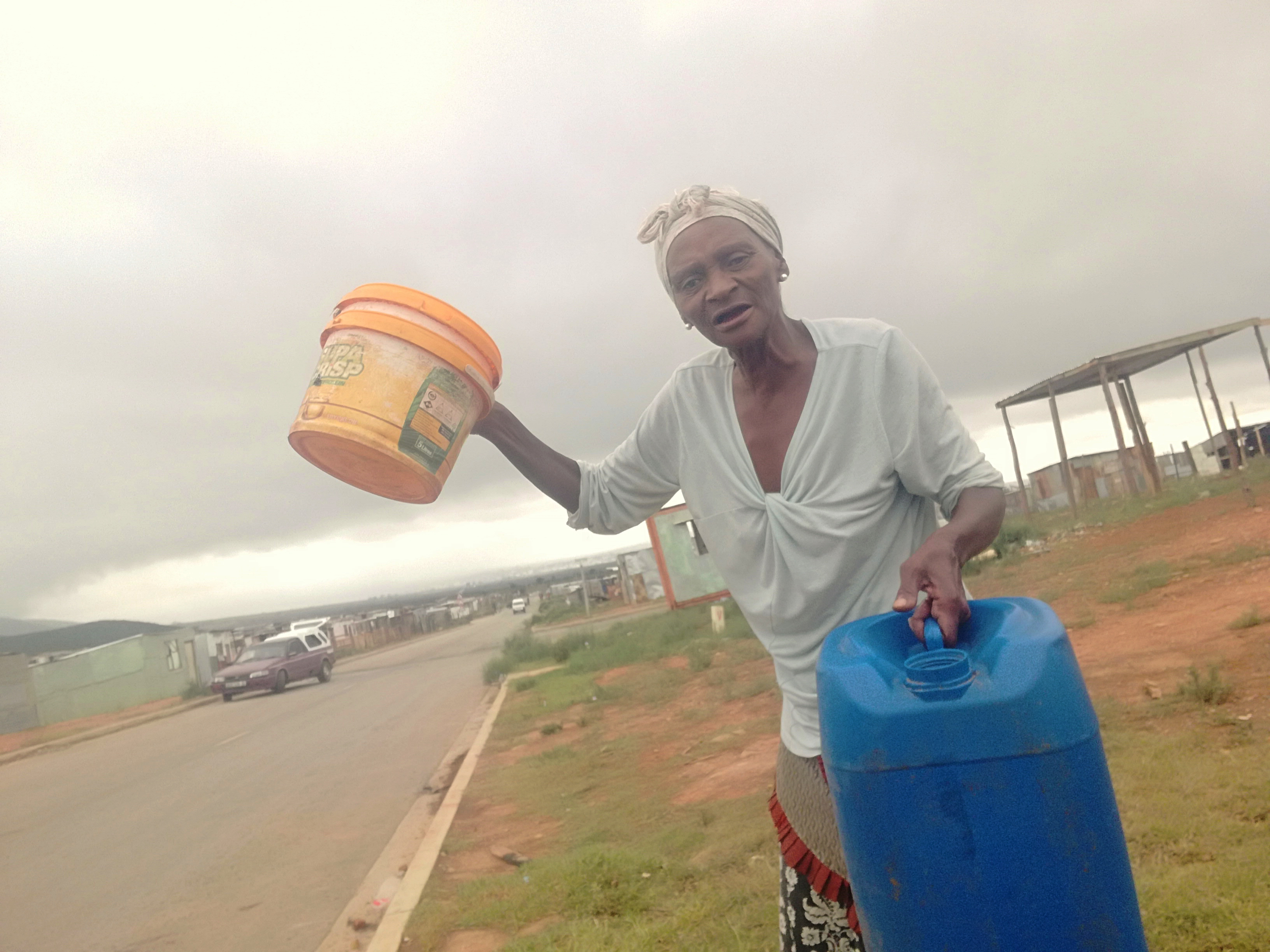 covid-19-washing-hands-is-not-easy-when-you-have-no-running-water